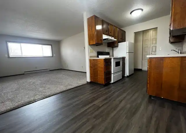 Property at 304 31st Ave N Unit 102, Fargo, ND, 58102, 1 bed, 1 bath, [object Object]