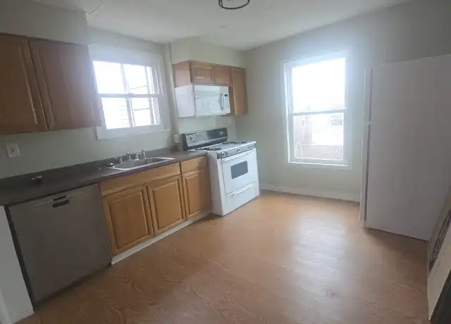 Property at 922 E Tioga St, Philadelphia, PA, 19134, 1 bed, 1 bath, [object Object]