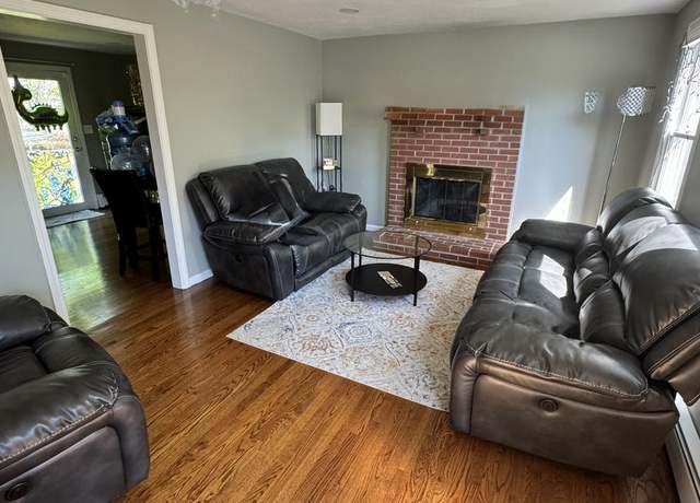 Photo of 18 Ladyslipper Dr, Shrewsbury, MA 01545