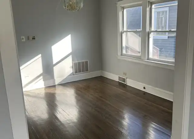 Property at 5715 N Keystone Ave Unit 2, Chicago, IL, 60646, 2 beds, 1 bath, [object Object]