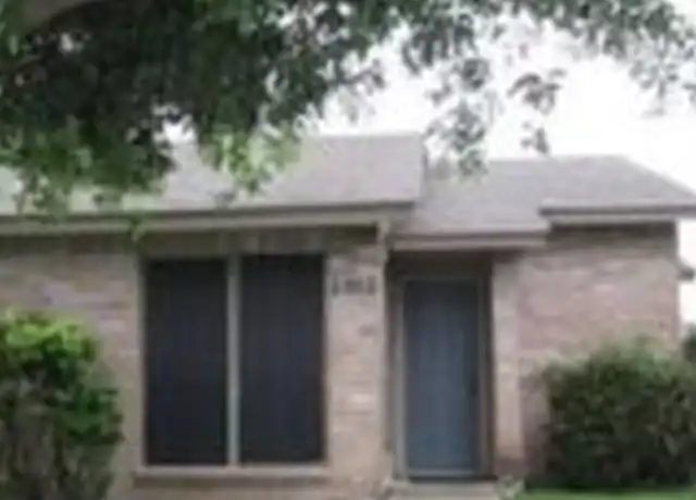 Property at 2508 Hickory Dr, College Station, TX, 77840, 2 beds, 1.5 baths, [object Object]