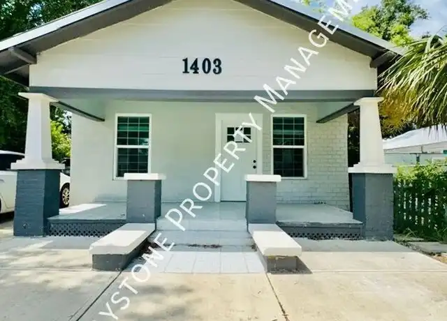 Property at 1403 E Laura St Unit Main Unit, Plant City, FL, 33563, 3 beds, 2 baths, [object Object]
