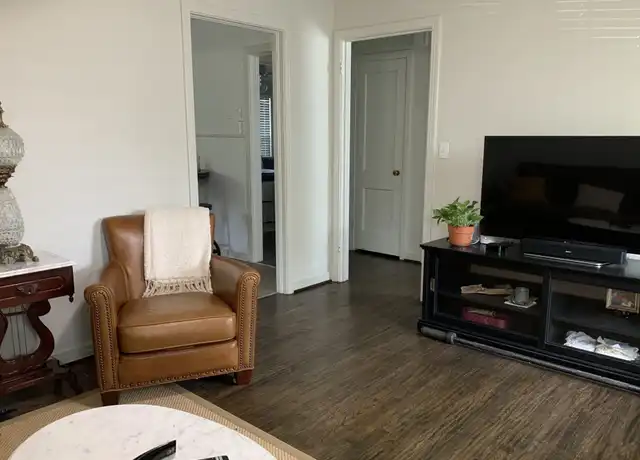 Property at 5820 Locke Ave, Fort Worth, TX, 76107, 2 beds, 1 bath, [object Object]
