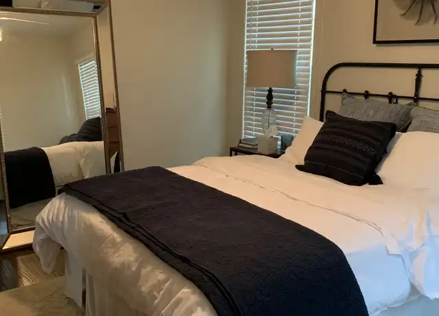 Property at 5820 Locke Ave, Fort Worth, TX, 76107, 2 beds, 1 bath, [object Object]