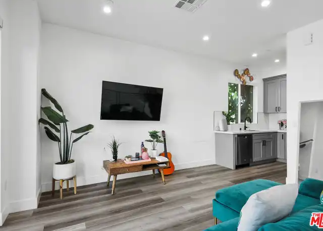 Property at 1255 N Gower St Unit 4, Los Angeles, CA, 90038, 1 bed, 2.5 baths, [object Object]