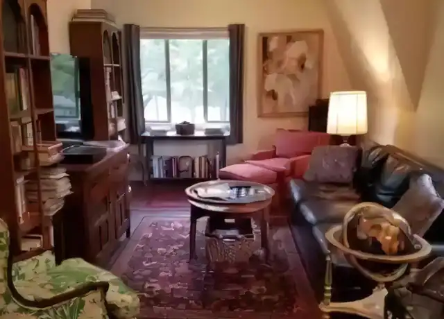 Property at 30 Cannon Rd Unit B, Wilton, CT, 06897, 2 beds, 1 bath, [object Object]
