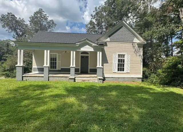 Property at 1201 5th Ave, West Point, GA, 31833, 3 beds, 2 baths, [object Object]