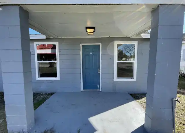 Property at 238 C St, Lake Wales, FL, 33853, 2 beds, 1 bath, [object Object]