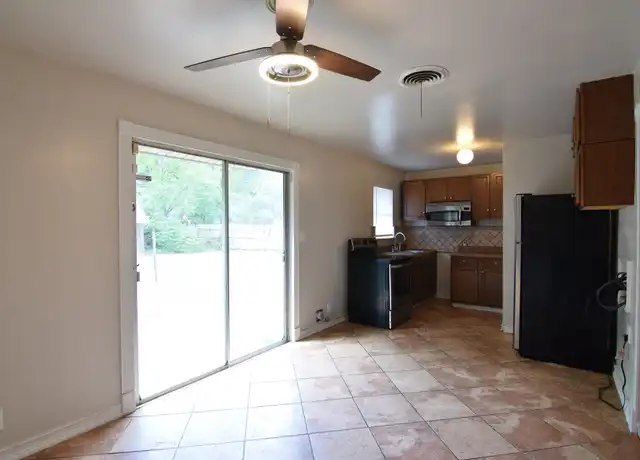 Property at 311 Crockett Dr, Killeen, TX, 76541, 3 beds, 2 baths, [object Object]