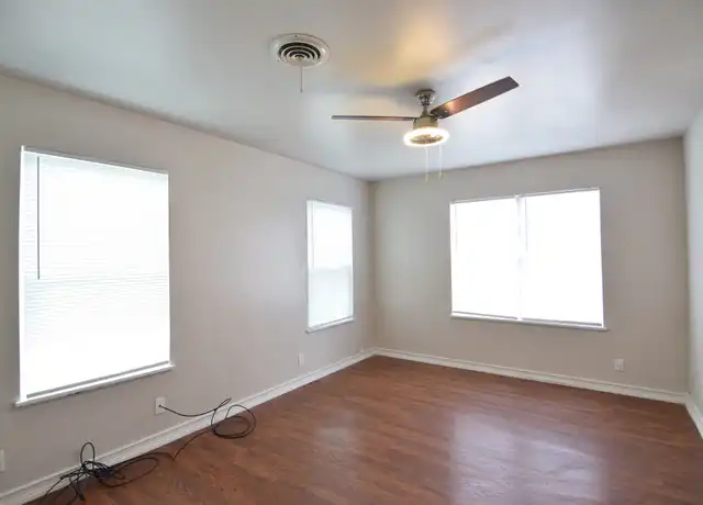 Property at 311 Crockett Dr, Killeen, TX, 76541, 3 beds, 2 baths, [object Object]