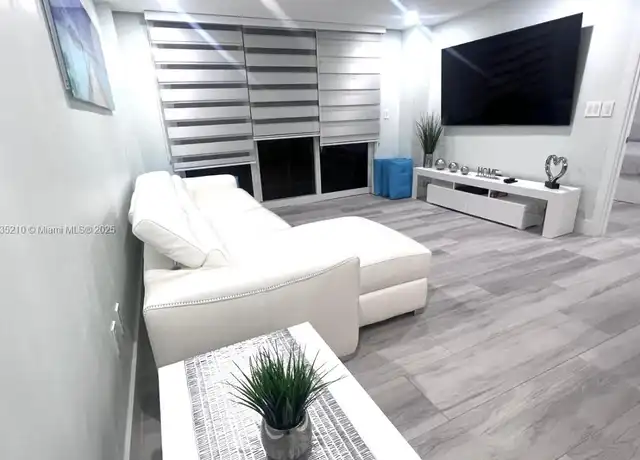 Property at 6917 Collins Ave #806, Miami Beach, FL, 33141, 1 bed, 1.5 baths, [object Object]