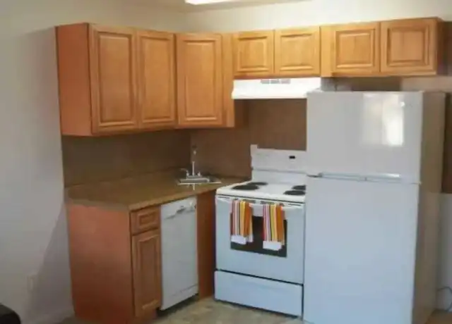 Property at Windsor Court - 470 Memorial Dr, Chicopee, MA, 01020, 0 beds, 1 bath, [object Object]