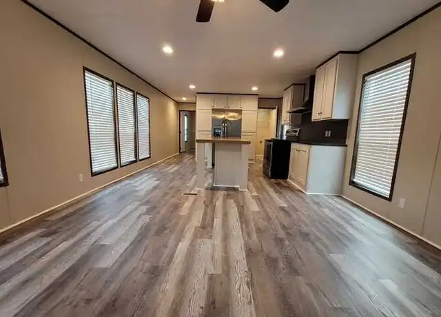 Property at 121 Peggy St Unit PG121, Conroe, TX, 77301, 3 beds, 2 baths, [object Object]