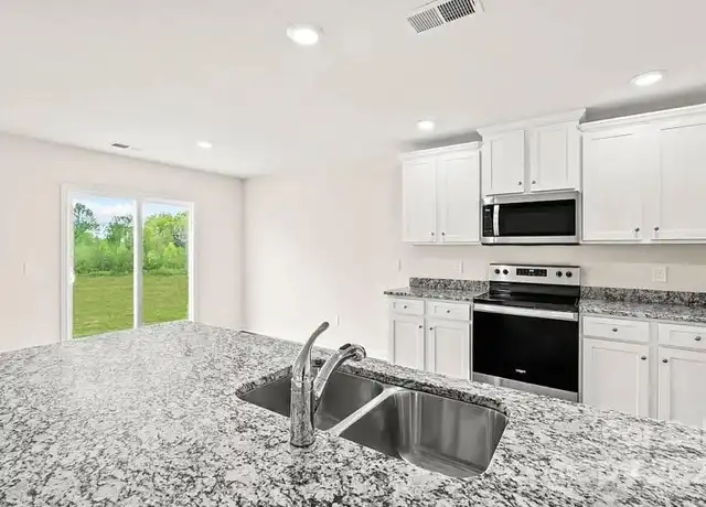 Property at 1140 Nia Rd, Charlotte, NC, 28215, 1 bed, 1 bath, [object Object]
