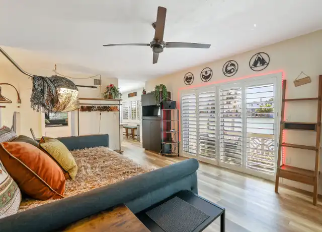 Property at 8040 Tatum Waterway Dr #5, Miami Beach, FL, 33141, 1 bed, 1 bath, [object Object]