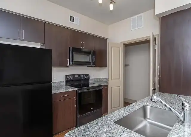 Property at La Mariposa Apartments - 2930 Plum Creek Ln, Houston, TX, 77087, 1-2 bed, 1-2 bath, [object Object]