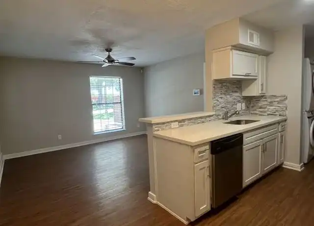 Property at 400 Westmoreland St Unit 1, Houston, TX, 77006, 1 bed, 1 bath, [object Object]