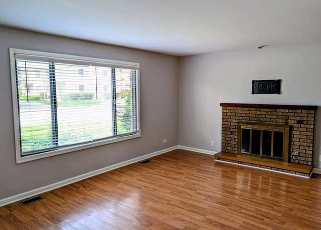 Photo of 1003 Manchester Ct Unit 1003, South Elgin, IL 60177