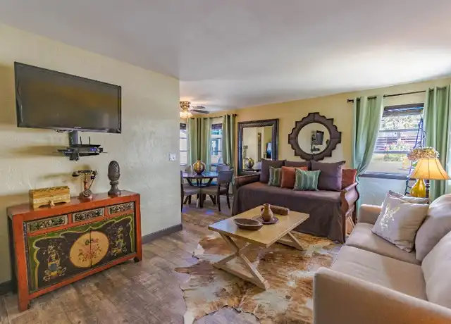 Property at 600 Oakridge Blvd Unit 6, Daytona Beach, FL, 32118, 1 bed, 1 bath, [object Object]