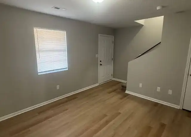 Property at 31 Hurley St Unit 11, Berea, KY, 40403, 2 beds, 1.5 baths, [object Object]