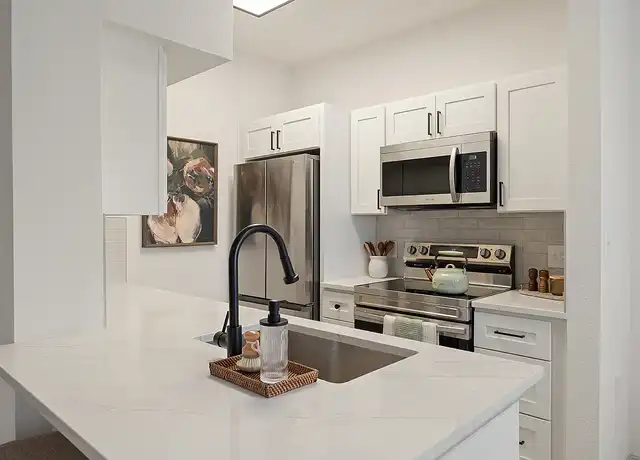Property at Cortland River Oaks - 777 Dunlavy St, Houston, TX, 77019, 1-2 bed, 1-2 bath, [object Object]