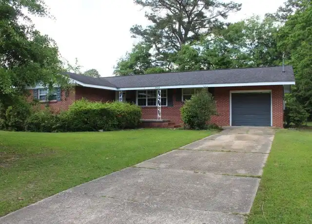 Property at 908 Glenwood St, Dothan, AL, 36301, 3 beds, 1.5 baths, [object Object]