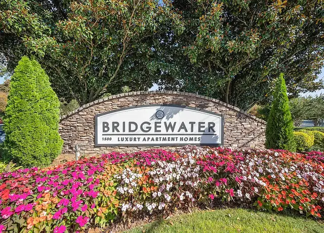 Photo of 1500 Ridge Brook Trl, Duluth, GA 30096