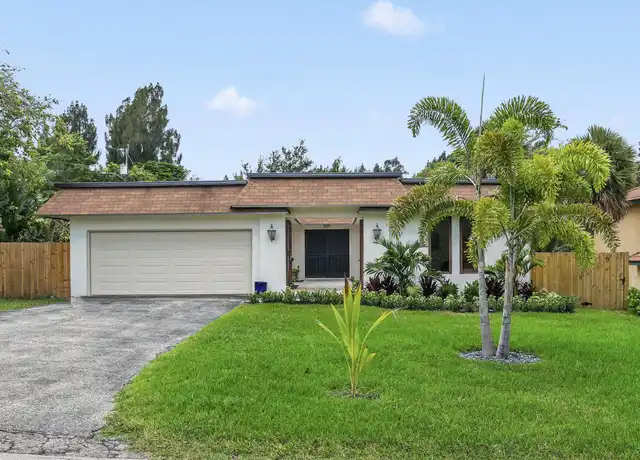 Property at 486 NW 1st St, Boca Raton, FL, 33432, 3 beds, 2 baths, [object Object]