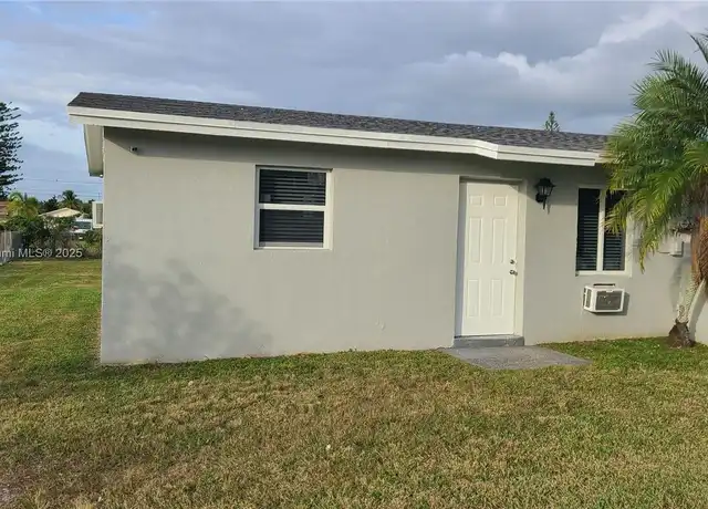 Property at 11833 SW 213th St Unit 11833, Miami, FL, 33177, 2 beds, 1 bath, [object Object]