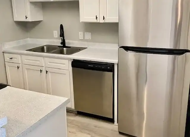 Property at 901 Sunset Dr Unit DRIVE-61, Alice, TX, 78332, 1 bed, 1 bath, [object Object]