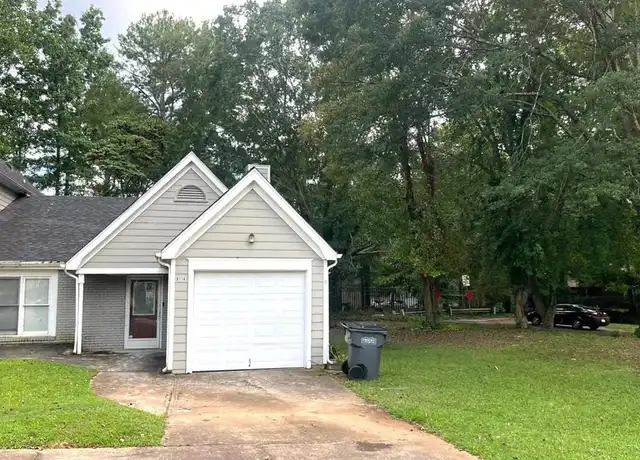 Property at 8114 Woodlake Dr, Riverdale, GA, 30274, 3 beds, 2 baths, [object Object]