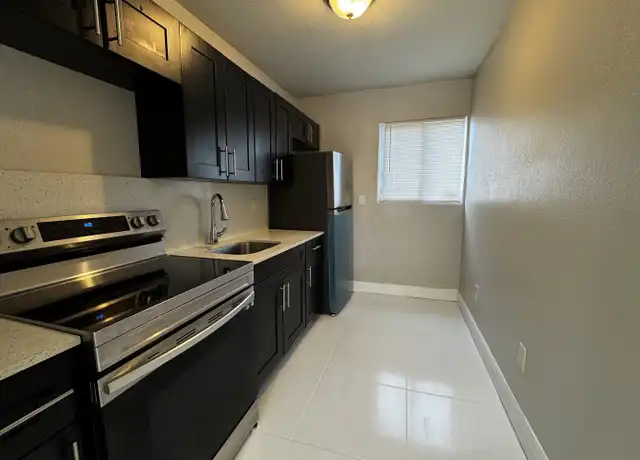 Property at 1920 Washington Ave Unit 2, Opa-locka, FL, 33054, 2 beds, 1 bath, [object Object]