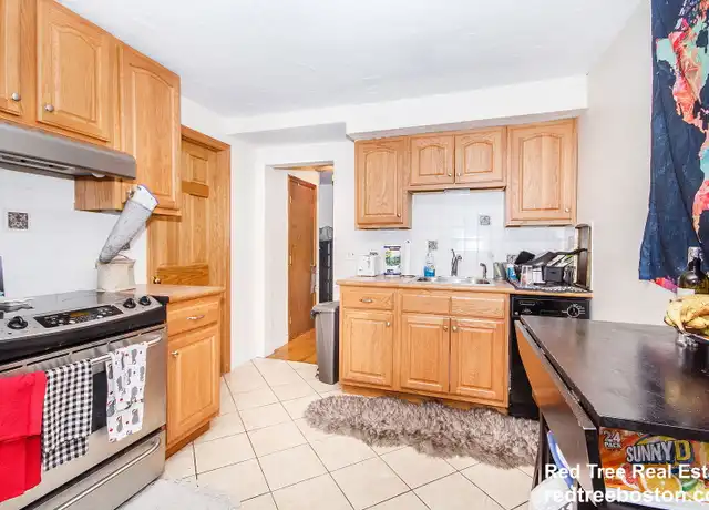 Property at 39 Charles St Unit 2, Boston, MA, 02114, 2 beds, 1 bath, [object Object]