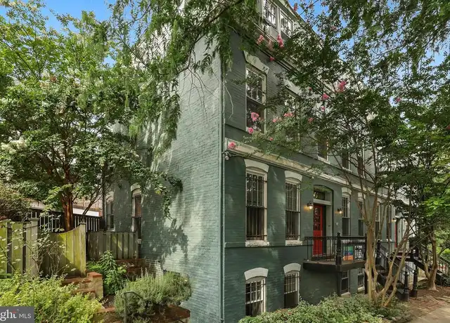 Property at 1810 Ingleside Ter NW Unit 4, Washington, DC, 20010, 1 bed, 1.5 baths, [object Object]
