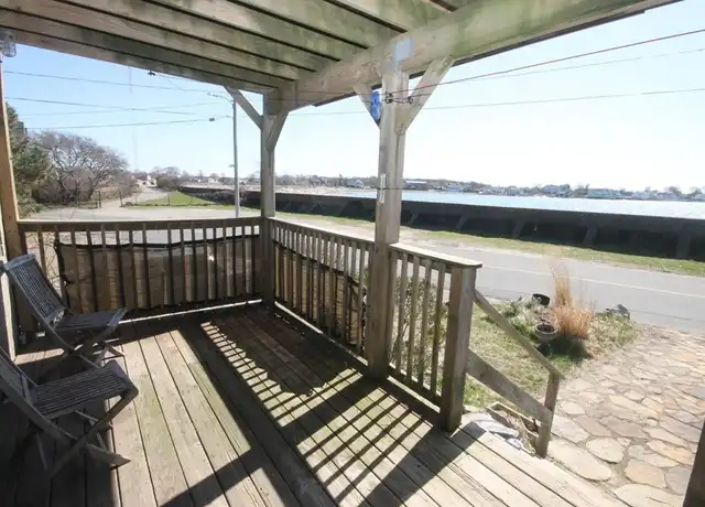 Property at 158 Newport Rd Unit 1, Hull, MA, 02045, 3 beds, 1 bath, [object Object]