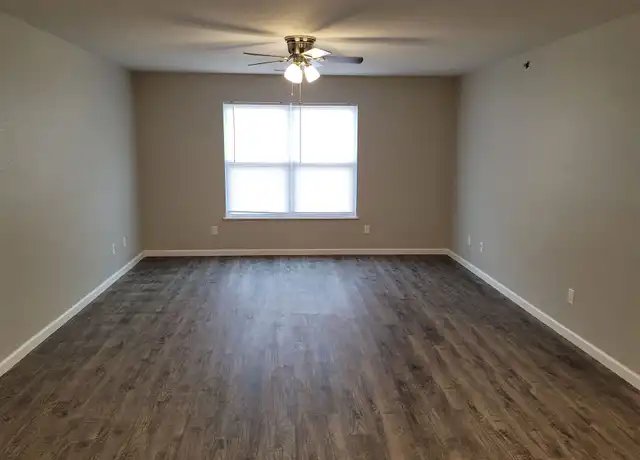 Property at 16700 Cattail Bottoms Dr Apt 106, Wright City, MO, 63390, 2 beds, 2 baths, [object Object]