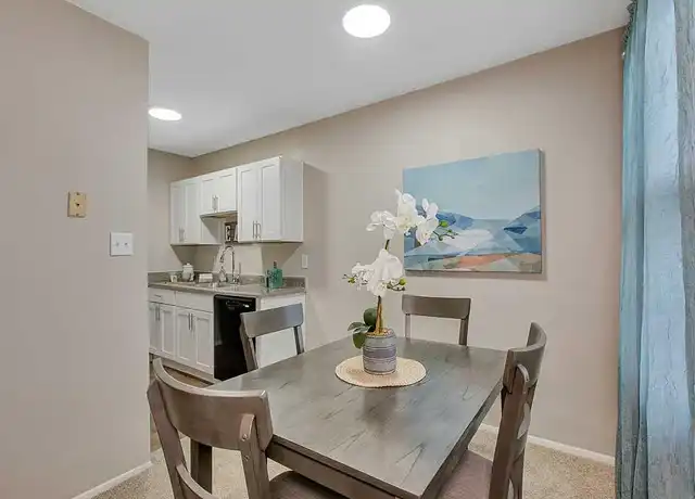 Property at Ridgewood Club Apartments - 4594 Wicklow Pl, Virginia Beach, VA, 23452, 2 beds, 1 bath, [object Object]