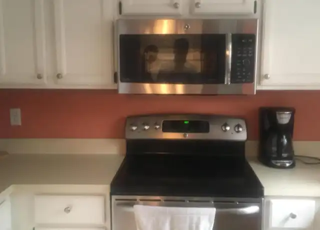 Property at 3945 Oak St #1, Jacksonville, FL, 32205, 2 beds, 2 baths, [object Object]