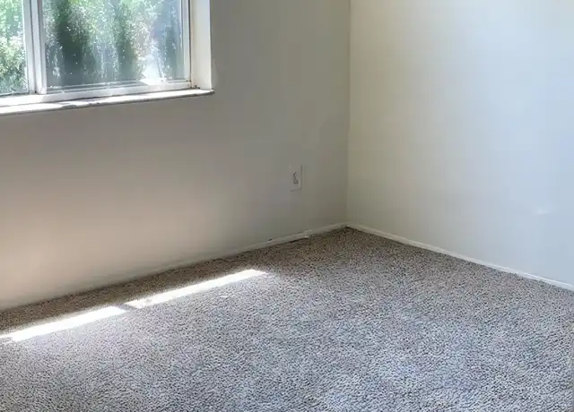 Property at 2789 Queen City Ave Unit 32, Cincinnati, OH, 45238, 1 bed, 1 bath, [object Object]