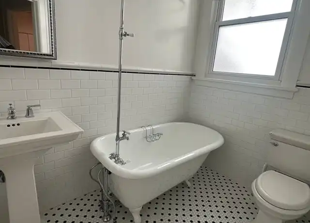 Property at 1427 Larkin St Unit 06, San Francisco, CA, 94109, 1 bed, 1 bath, [object Object]