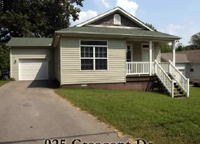 Property at 925 Crescent Dr, Cookeville, TN, 38501, 3 beds, 2 baths, [object Object]