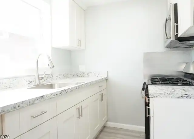 Property at 736 Audrey Dr, Rahway, NJ, 07065, 2 beds, 1 bath, [object Object]