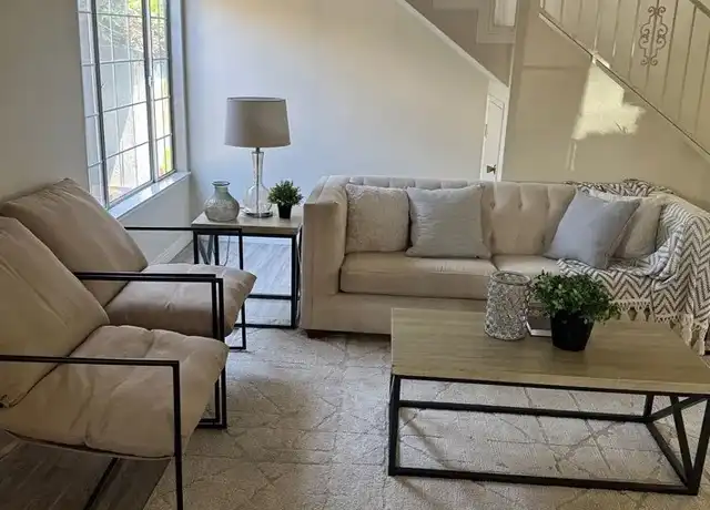Property at 17252 Apel Ln, Huntington Beach, CA, 92649, 2 beds, 1 bath, [object Object]
