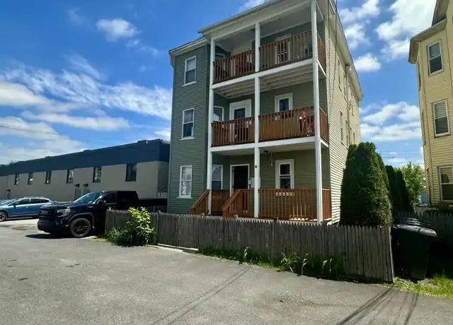 Property at 8 Prospect Ave, Woburn, MA, 01801, 3 beds, 1 bath, [object Object]