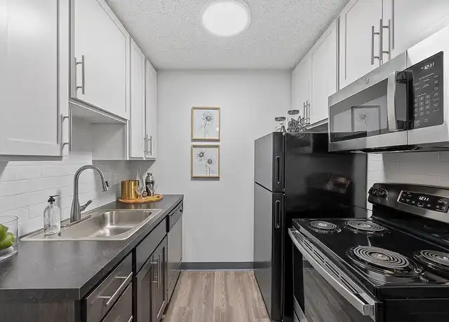 Property at Timber Glen Apartments - 4473 Spruce Creek Dr, Batavia, OH, 45103, 2 beds, 1 bath, [object Object]