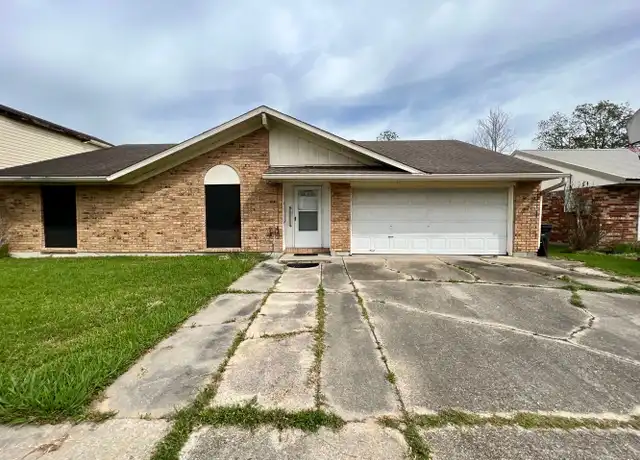 Property at 224 Village Ln, Lafayette, LA, 70506, 3 beds, 2 baths, [object Object]