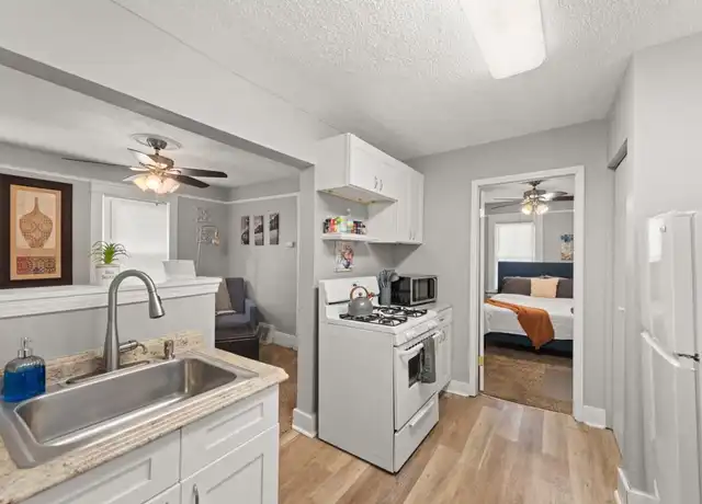 Property at West 69th Street 1322 - W 69th Pl Unit 1061088P, Cleveland, OH, 44102, 2 beds, 1 bath, [object Object]