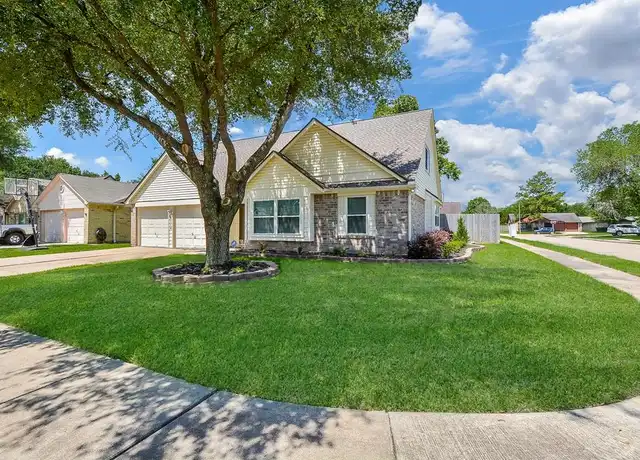 Property at 2119 Landcircle Ct, Sugar Land, TX, 77478, 3 beds, 3 baths, [object Object]
