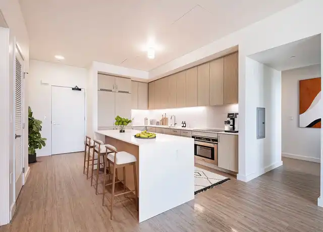 Property at Zo - 330 17th St, Oakland, CA, 94612, 1 bed, 1 bath, [object Object]