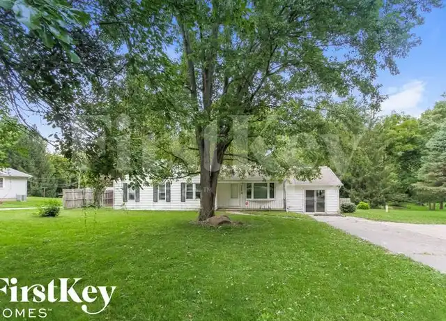 Property at 5452 W Southport Rd, Indianapolis, IN, 46221, 3 beds, 1.5 baths, [object Object]